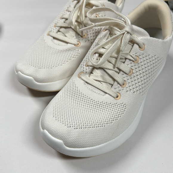 Kizik Hands Free Women’s Lima Casual Everyday Sneakers In White Crème Size 8.5 - Picture 2 of 7
